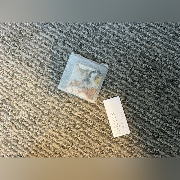 Alexander mqueen clutch - Picture 9 of 10